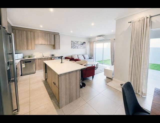 3 BEDROOM HOUSE FOR SALE IN SANDOWN